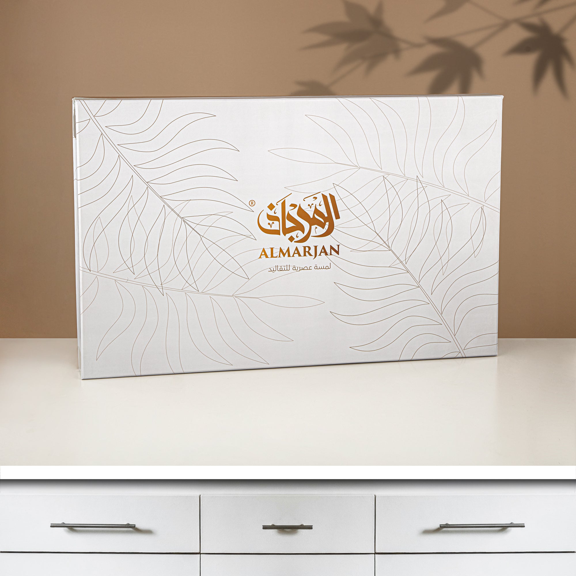 ألمرجان طقم ترامس 24 قطعة، 1 لتر + 1 لتر، مزهر ومطفي ذهبي (24-JBH-TR-AZ05G) - طقم الشاي والقهوة الكامل