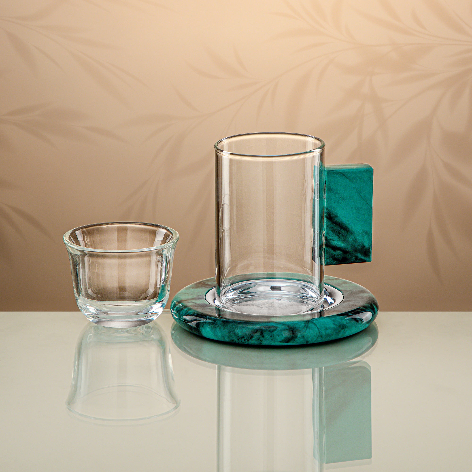 طقم شاي المرجان مكون من 18 قطعة شفاف مع لمسات خضراء تيفاني