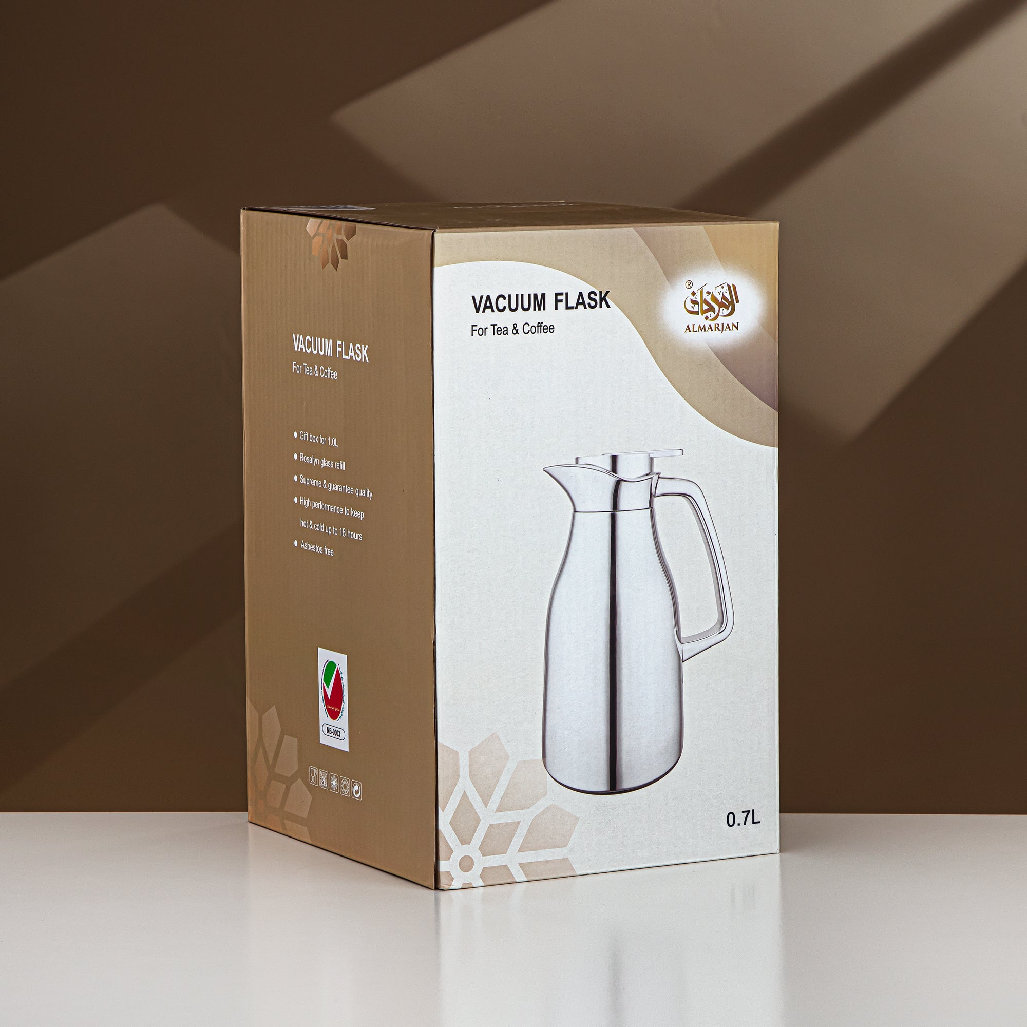 ترمس المرجان سعة 0.7 لتر باللونين الفضي والذهبي
RGC-0700CC95