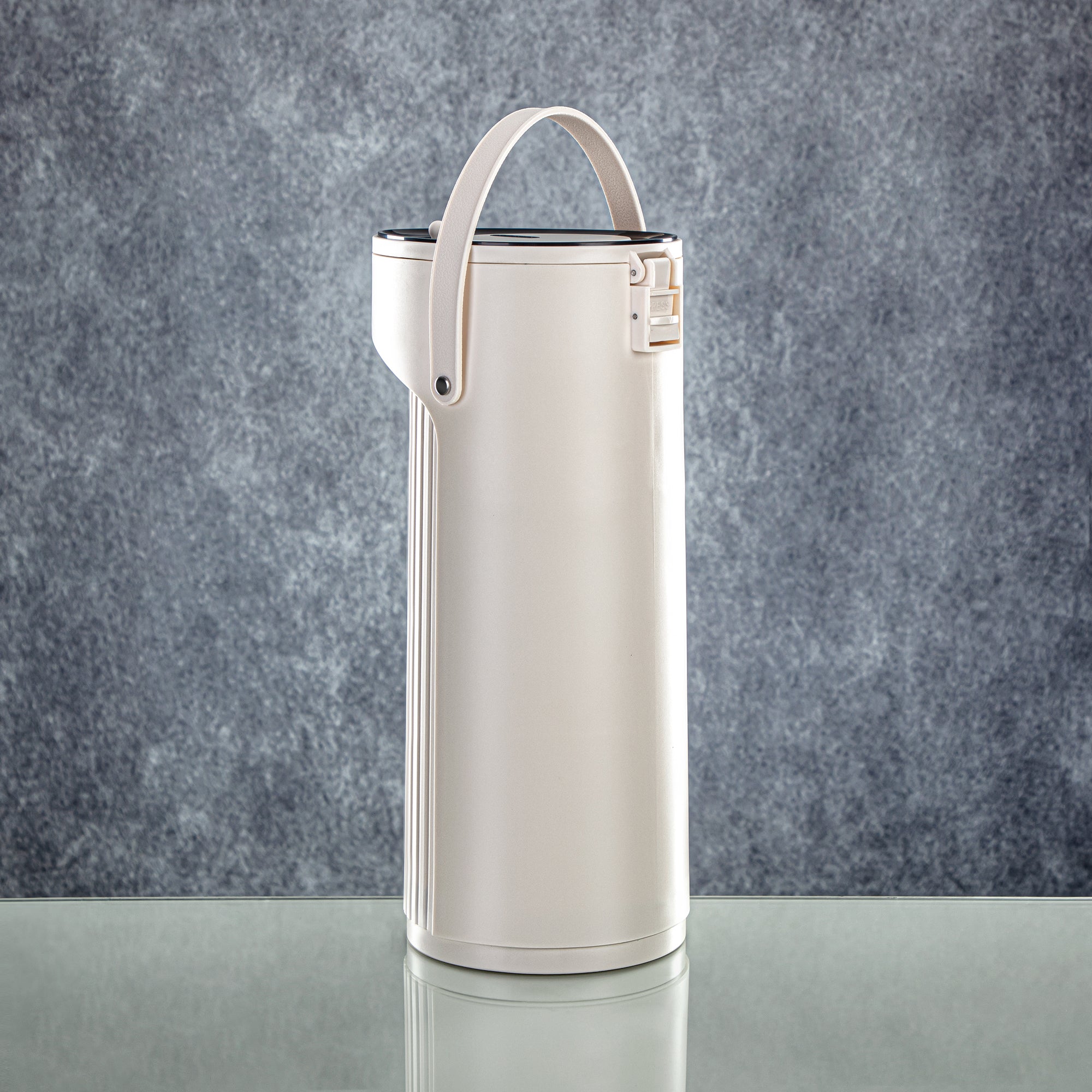 Almarjan 2.2 Liter Pump Vacuum Flask Ivory & Black - SM-2417A-220 IV/B