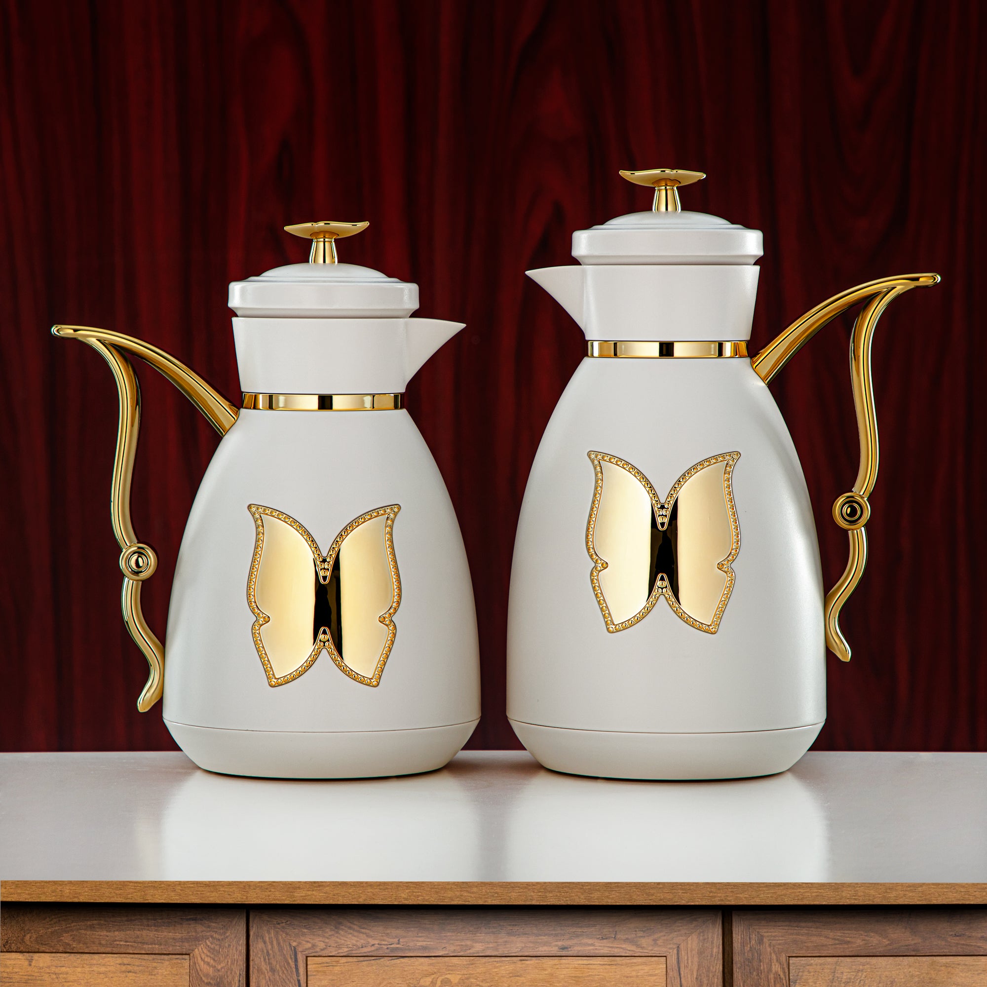 طقم ترامس المرجان بلاستيك زر ضغط 0.7 لتر + 1 لتر عاجي وذهبي (SM-2C142-070/100 IV/G) - زجاجة شاي وقهوة