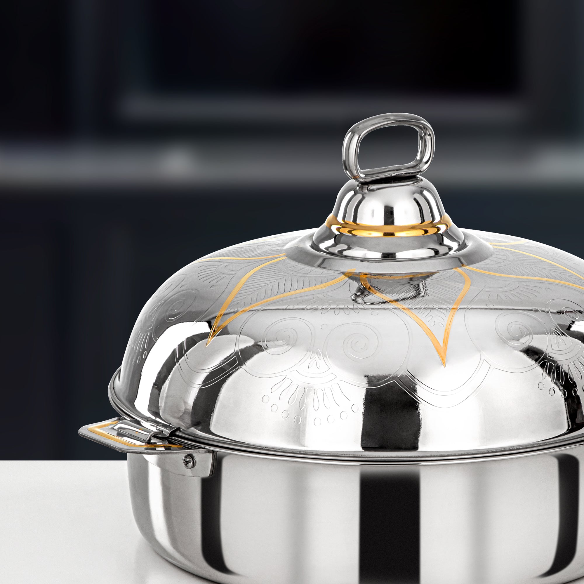 حرارات المرجان ٣٥ سم فضي وذهبي