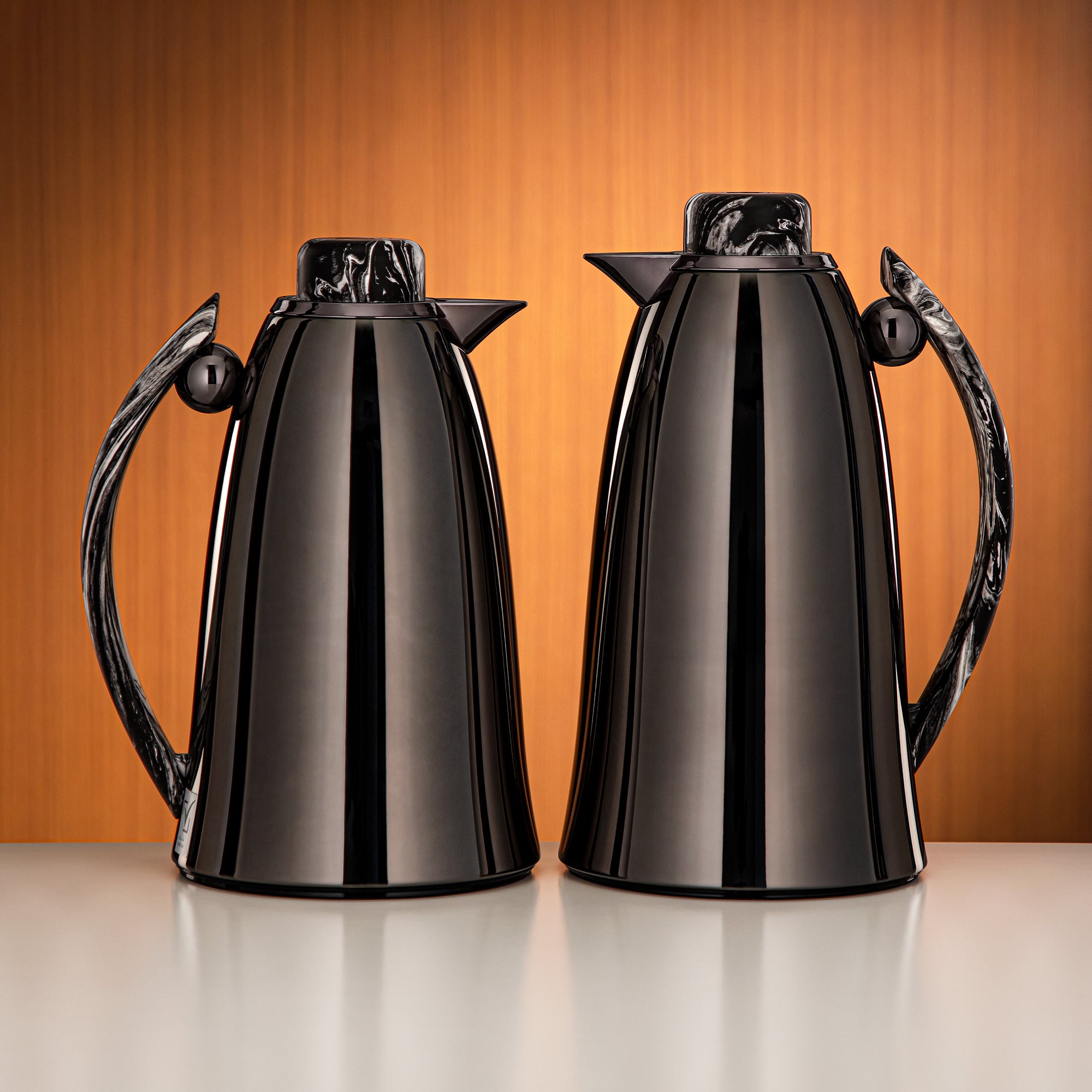 المرجان طقم ترامس 0.7L + 1L أسود مسدس & رخام أسود