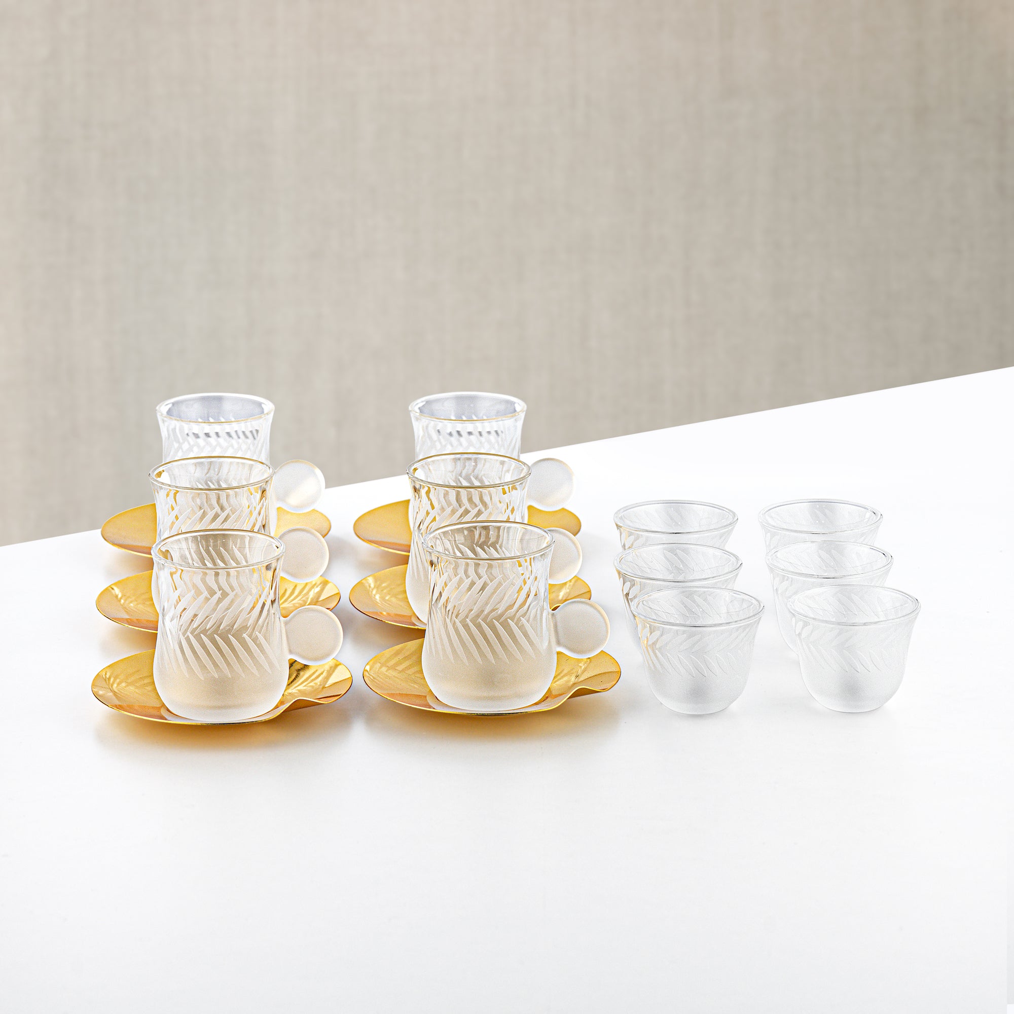 طقم تيرمس وشاي المرجان، 20 قطعة، فضي وذهبي