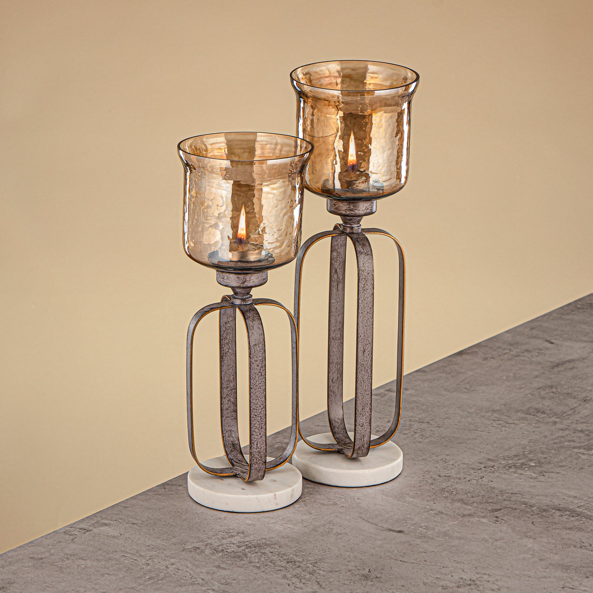 حامل شموع المرجان 32 سم فضي