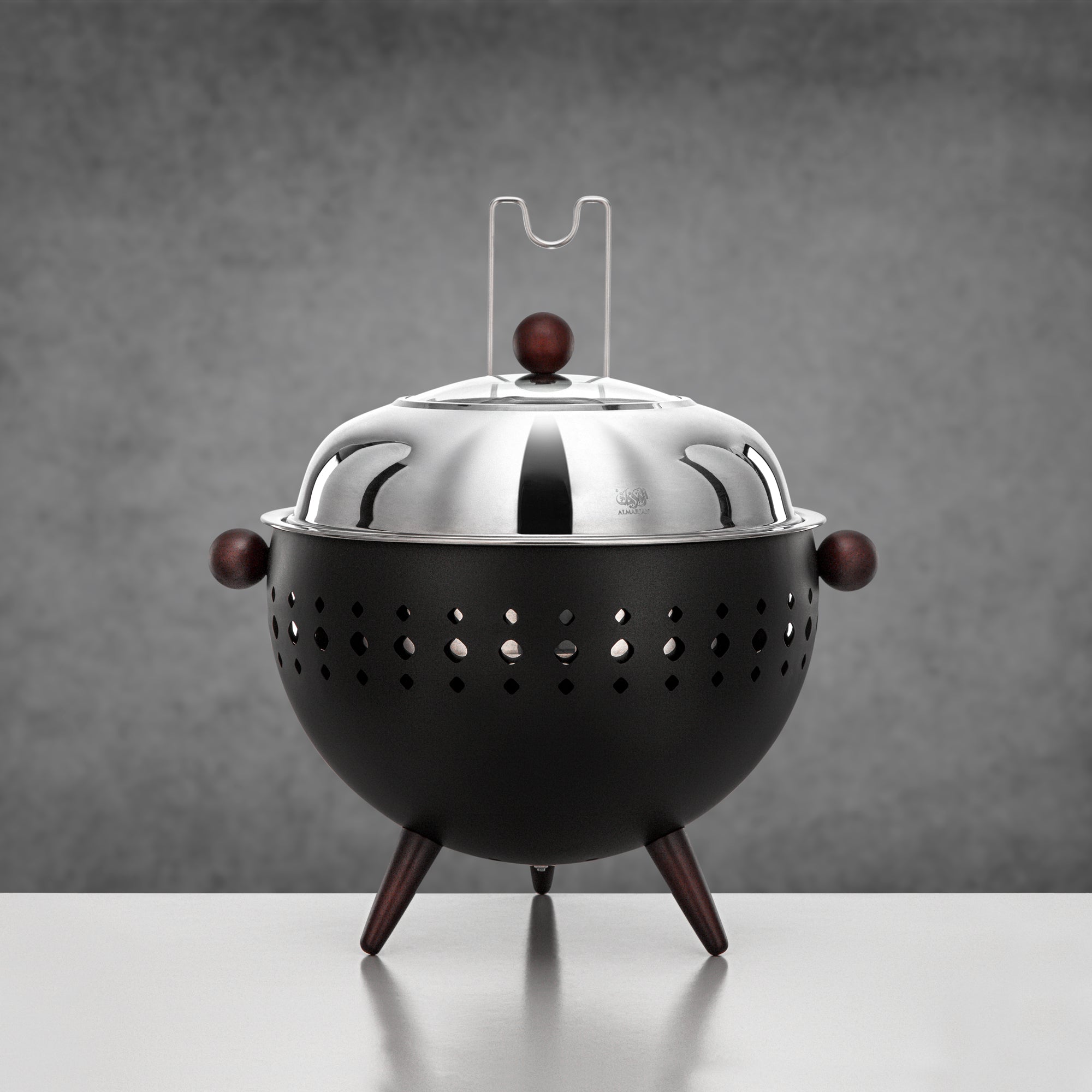 Almarjan Chafing Dish 4L Matt Black & Silver with Dark Brown Wood Handles