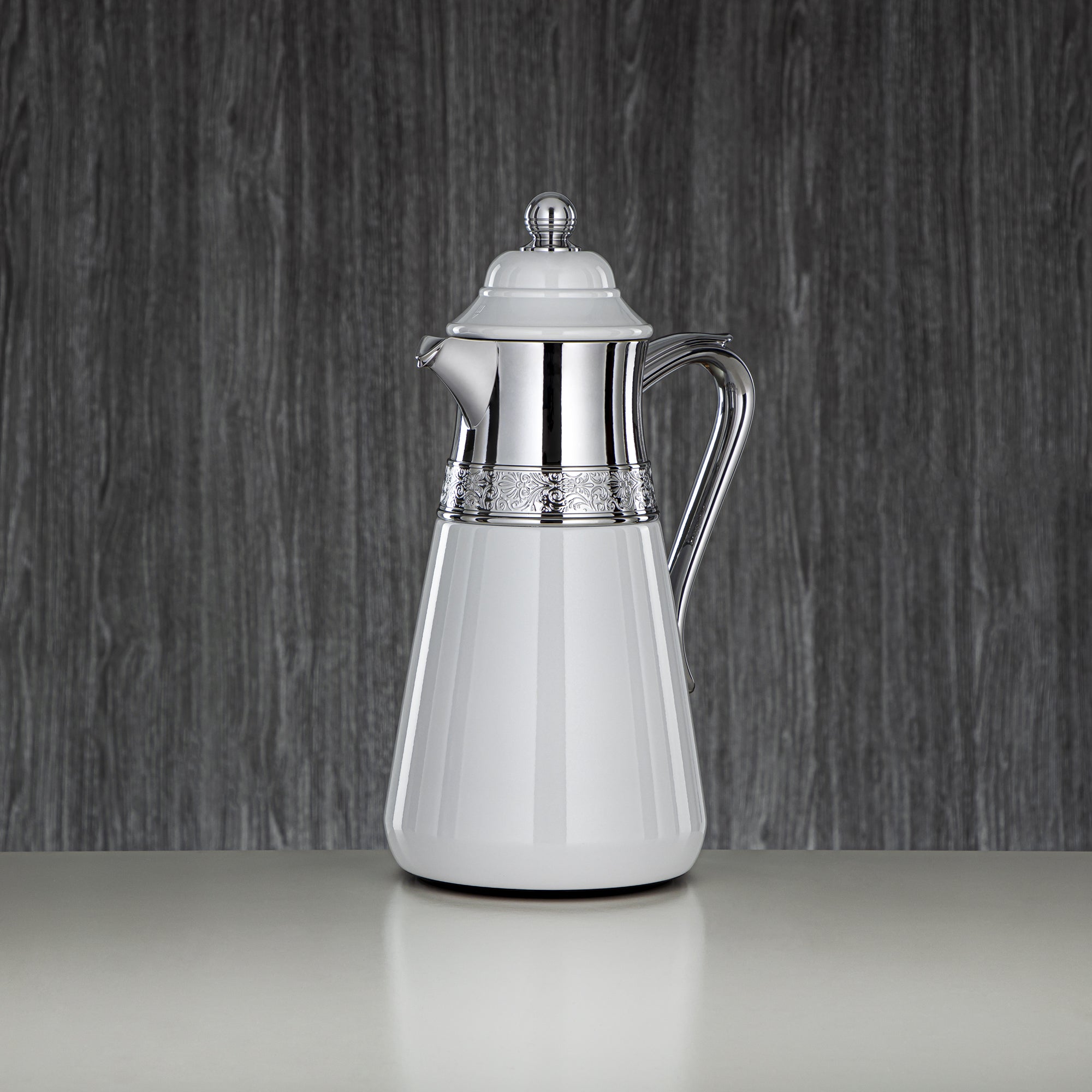 Almarjan Vacuum Flask Set, 0.7L + 1L, White & Silver (UMC-A0700/B1000 Q1ZC) - Classic & Elegant