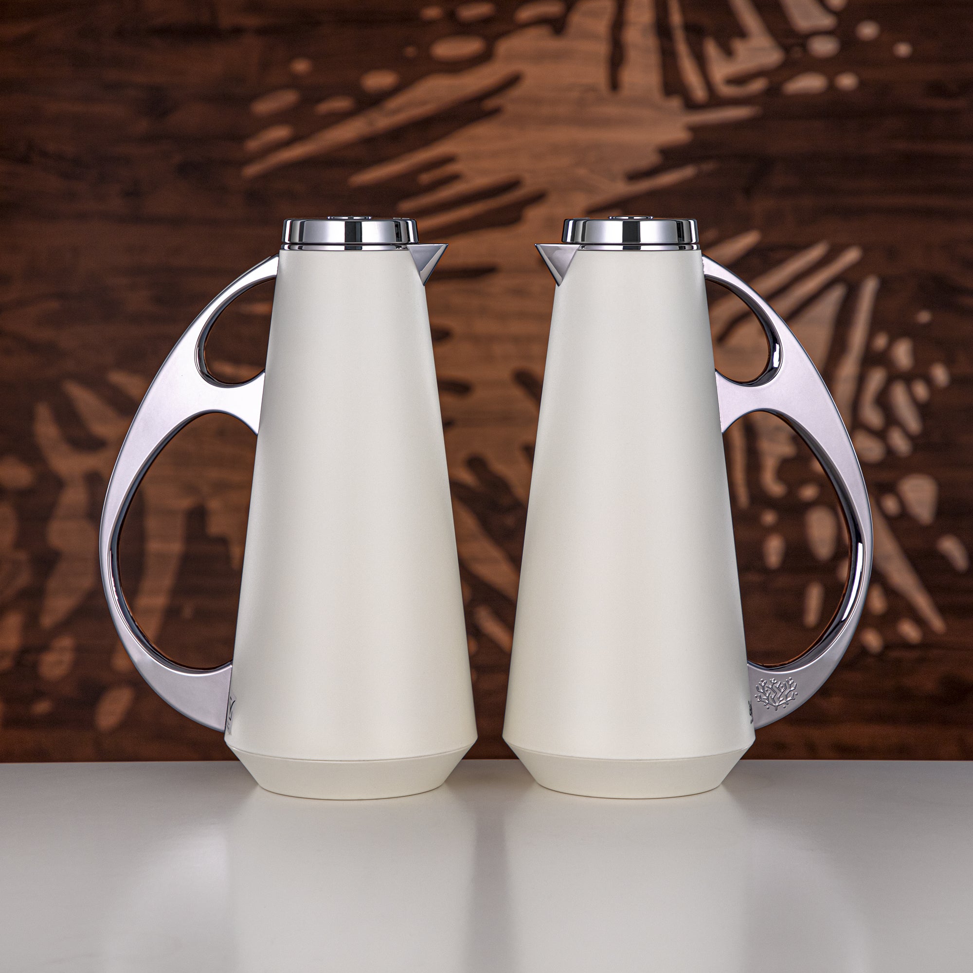 Almarjan Vacuum Flask Set, ABS, 1L + 1L, White & Silver (UPP-1000/1000 WHIC) - Modern Serving